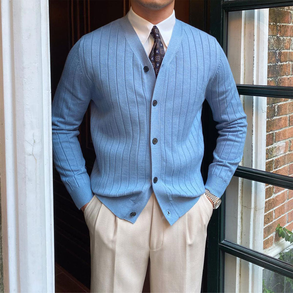 Slim Fit V-Neck Cardigan Zuri Lou