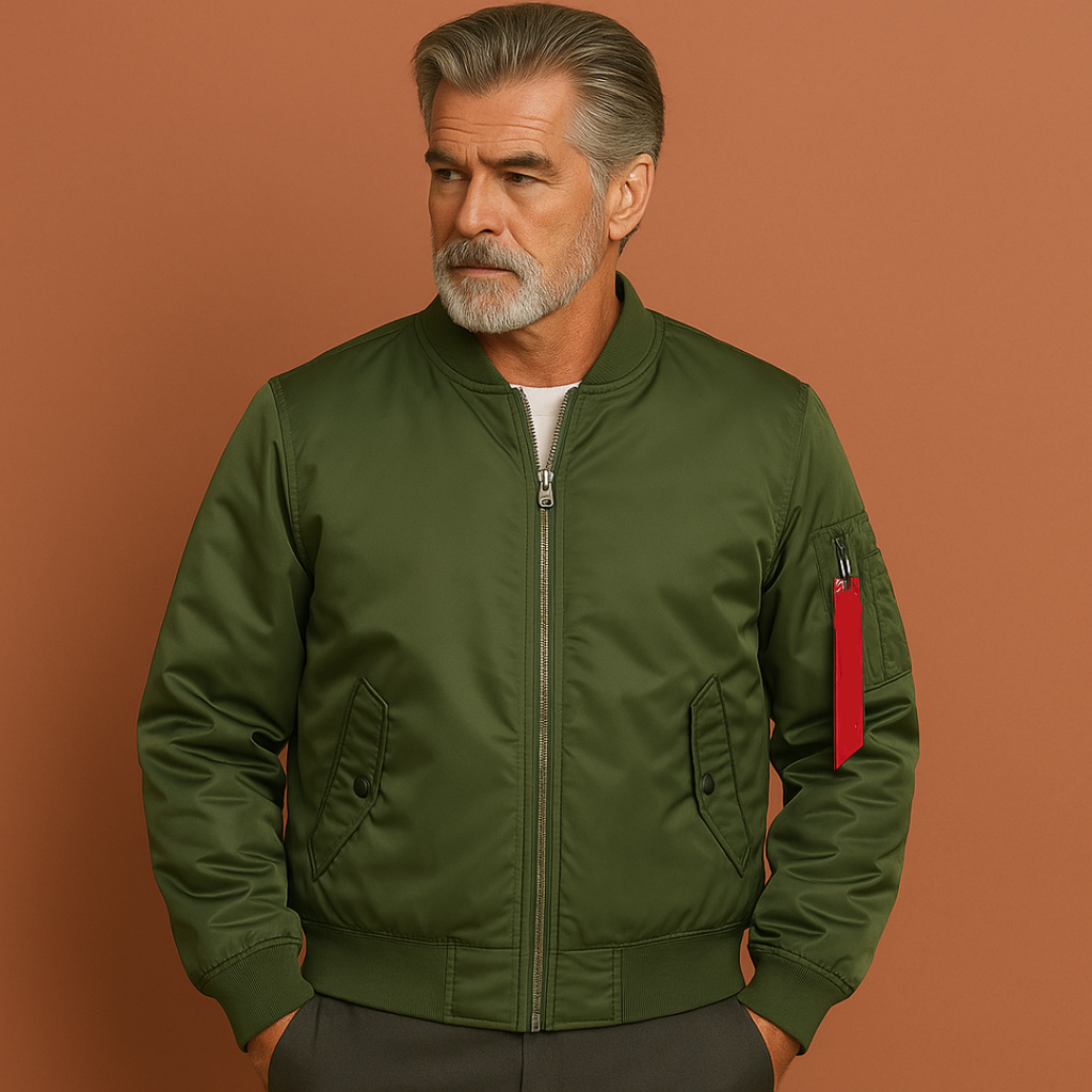 Men’s outdoor jacket in army green with modern fit, breathable and lightweight for casual and outdoor wear.