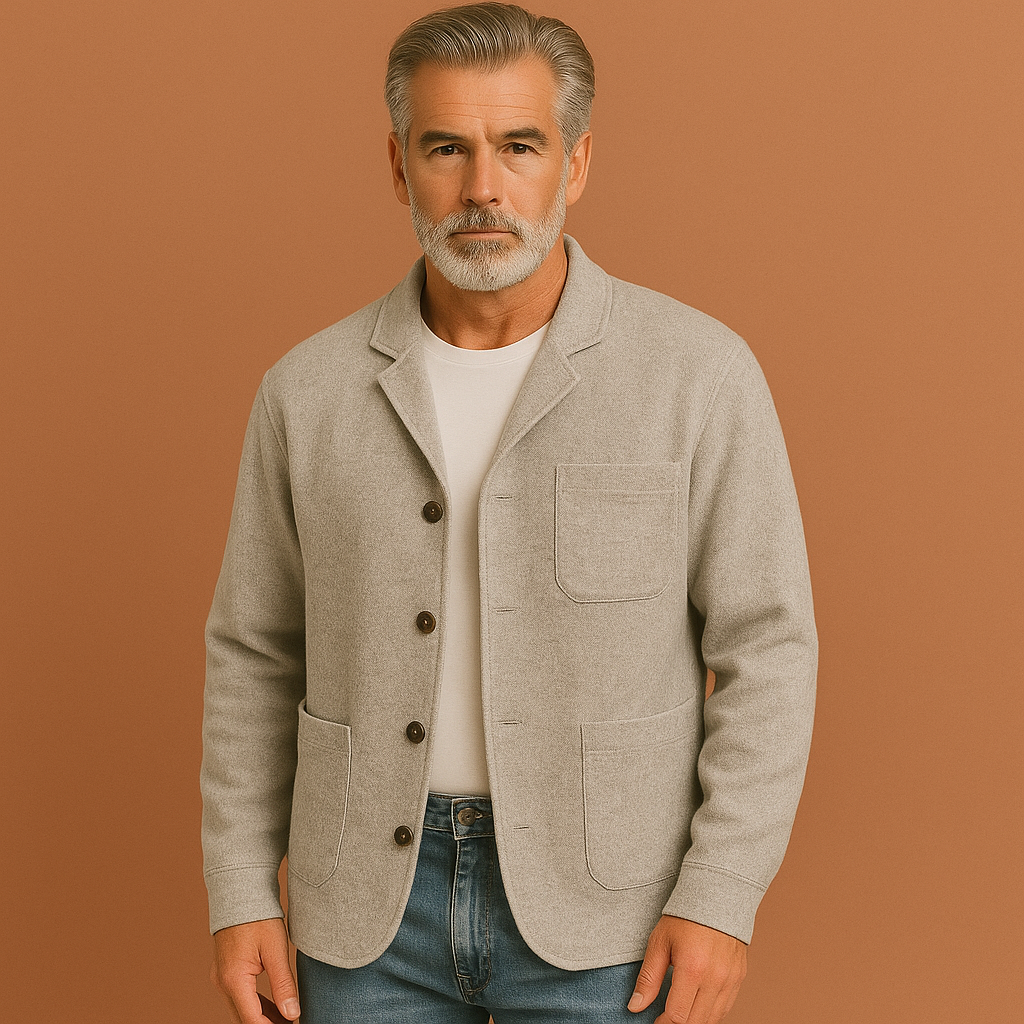 Men’s checkered blazer in gray with a modern fit and timeless pattern, ideal for casual and semi-formal occasions.