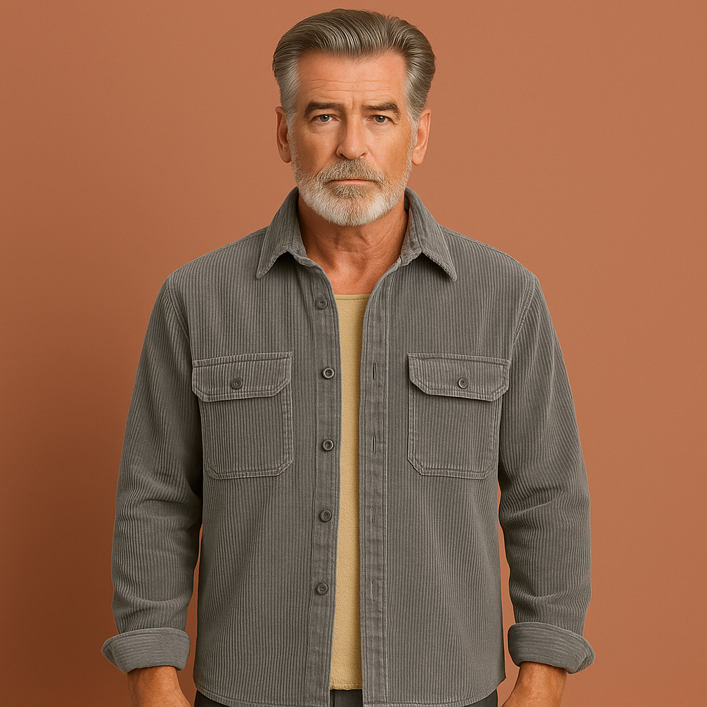 Men’s corduroy shirt in gray with fleece lining, relaxed fit and vintage design for warm and stylish winter outfits.