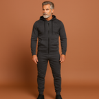 Men’s sporty slim fit tracksuit in gray, flexible and breathable for workouts and casual wear.