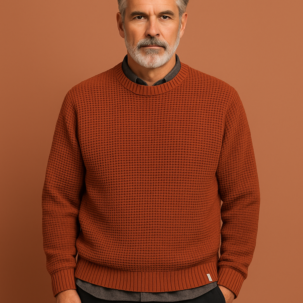 Men’s sweater in khaki with a timeless design, soft and breathable for casual and stylish outfits.