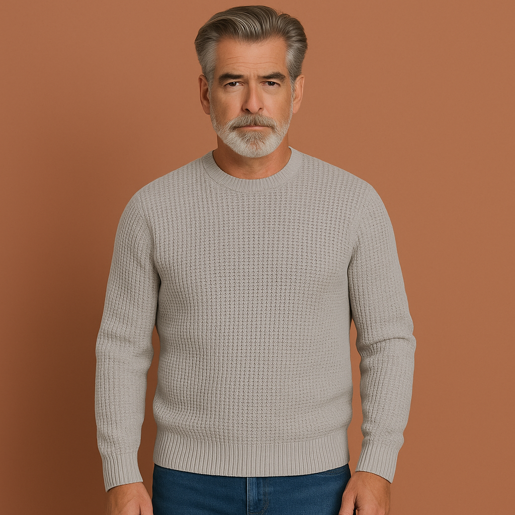 Men’s sweater in light gray with a timeless design, soft and breathable for casual and stylish outfits.